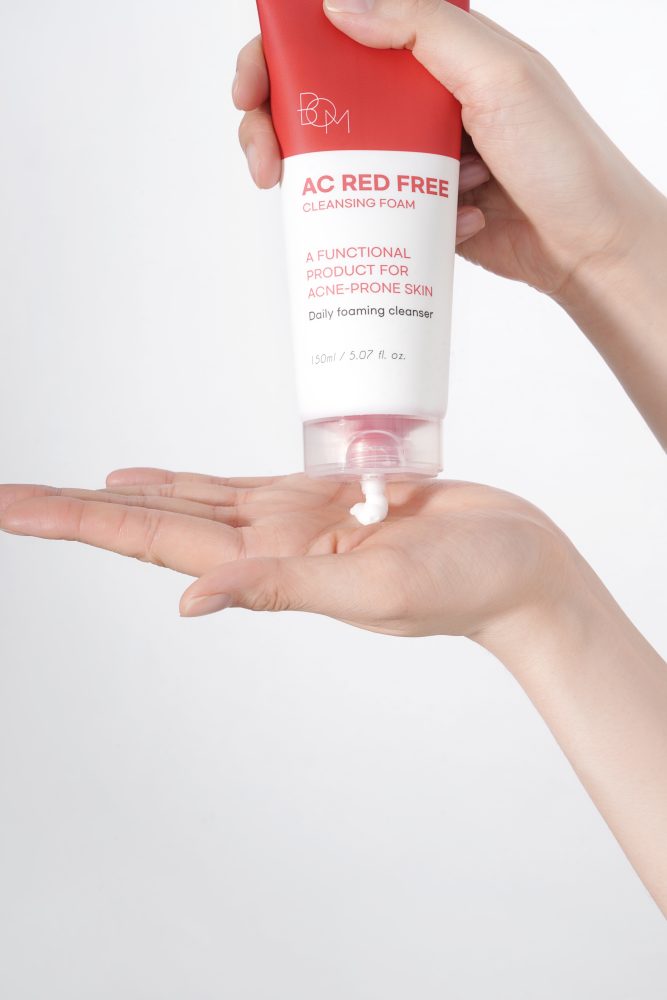 BOM AC Red Free Cleansing Foam, foam texture and product close-up