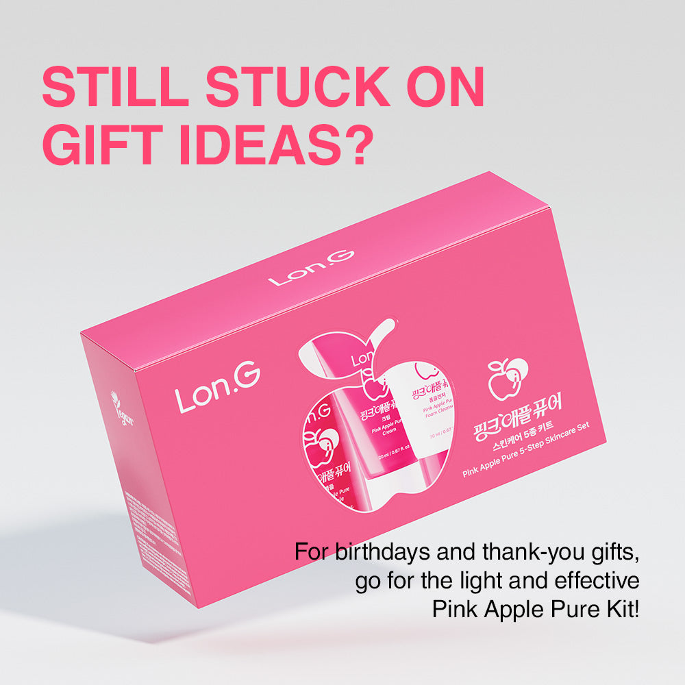 Hand applying Lon.G Pink Apple Pure Gel Cream to skin